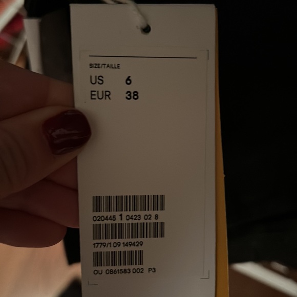 NWT H&M wide leg high waisted black jeans size US 6 - Picture 6 of 6